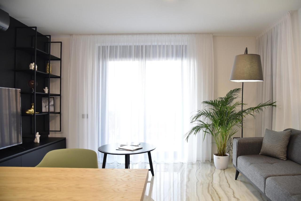 26Bricks Luxury Suites ออราแด ภายนอก รูปภาพ