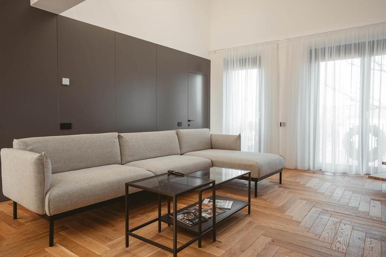 26Bricks Luxury Suites ออราแด ภายนอก รูปภาพ